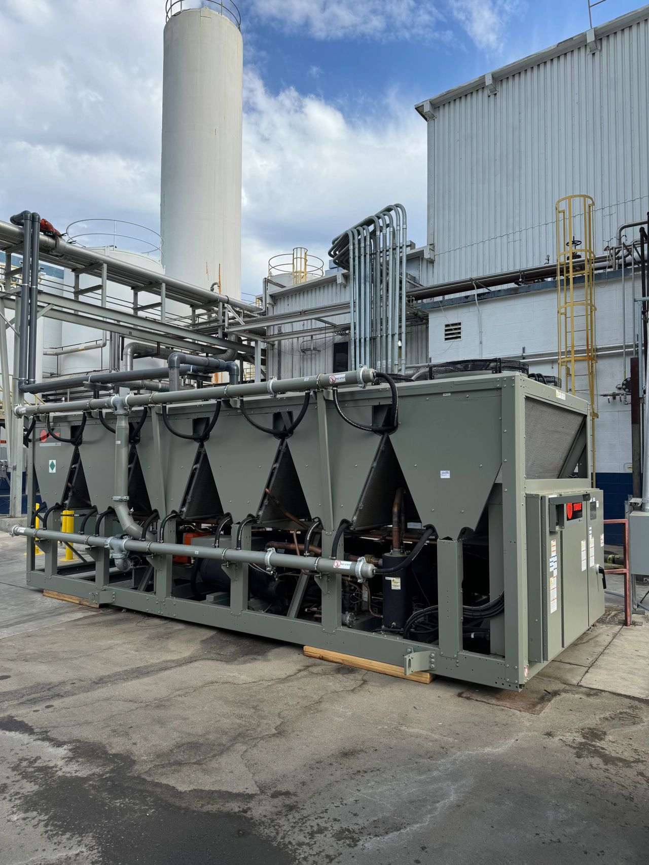150 Ton 2019 Trane RTAF Air-Cooled Chiller