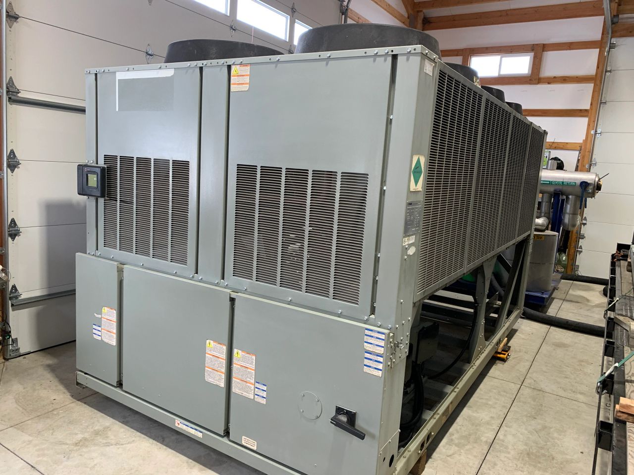 100 Ton 2010 Trane CGAM Air-Cooled Chiller