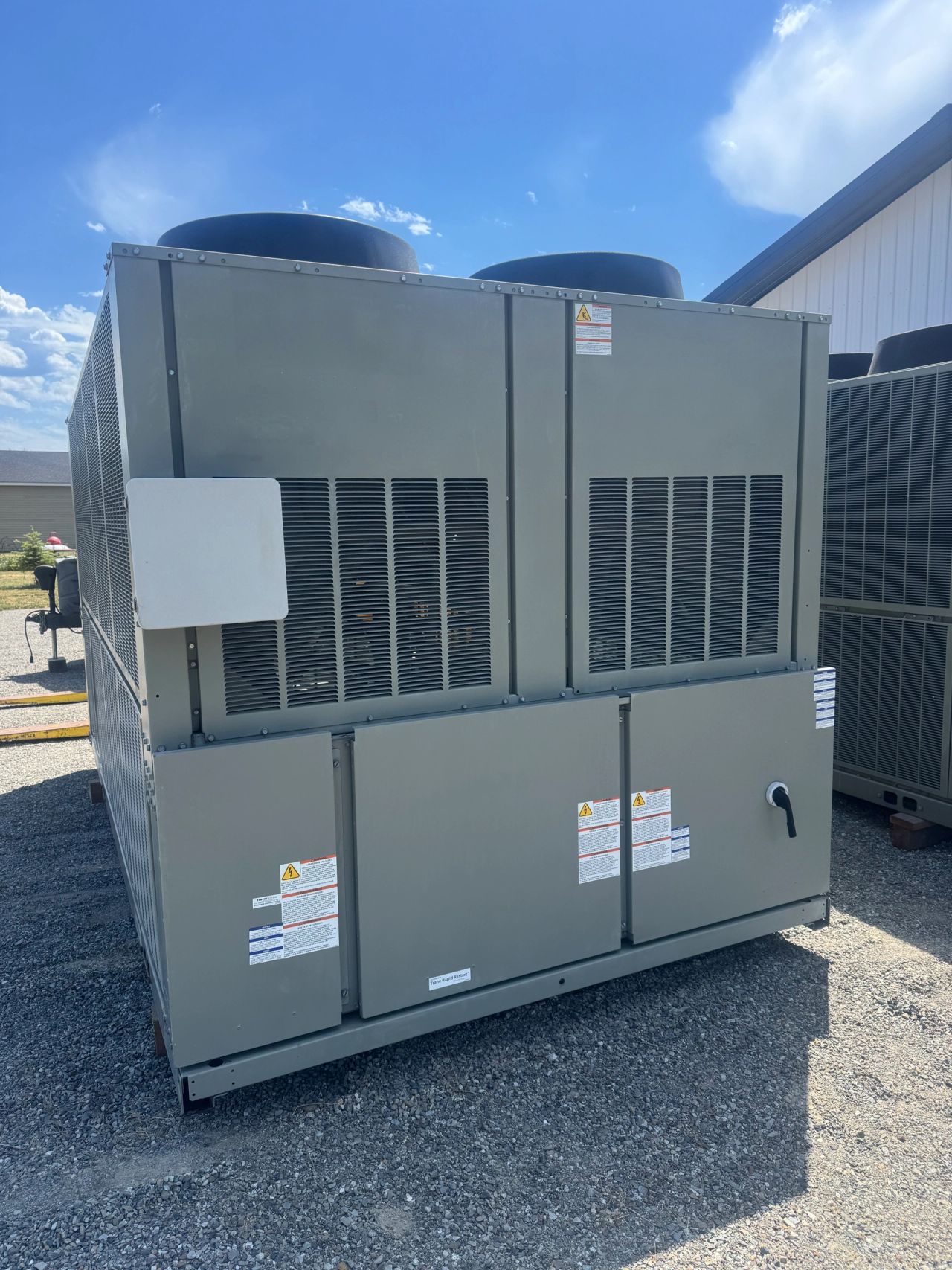 120 Ton 2014 Trane CGAM Air-Cooled Chiller