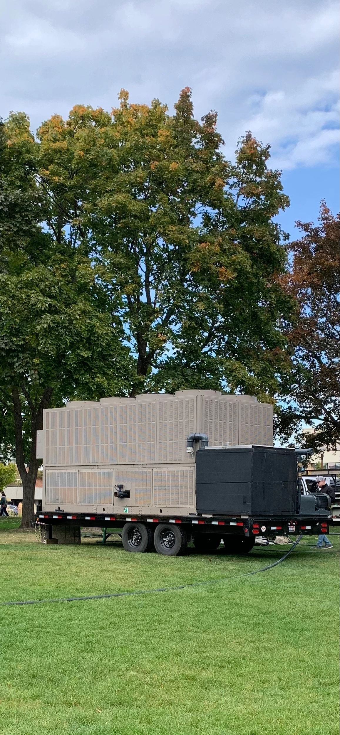 135 Ton 2011 York YLAA Air-Cooled Chiller